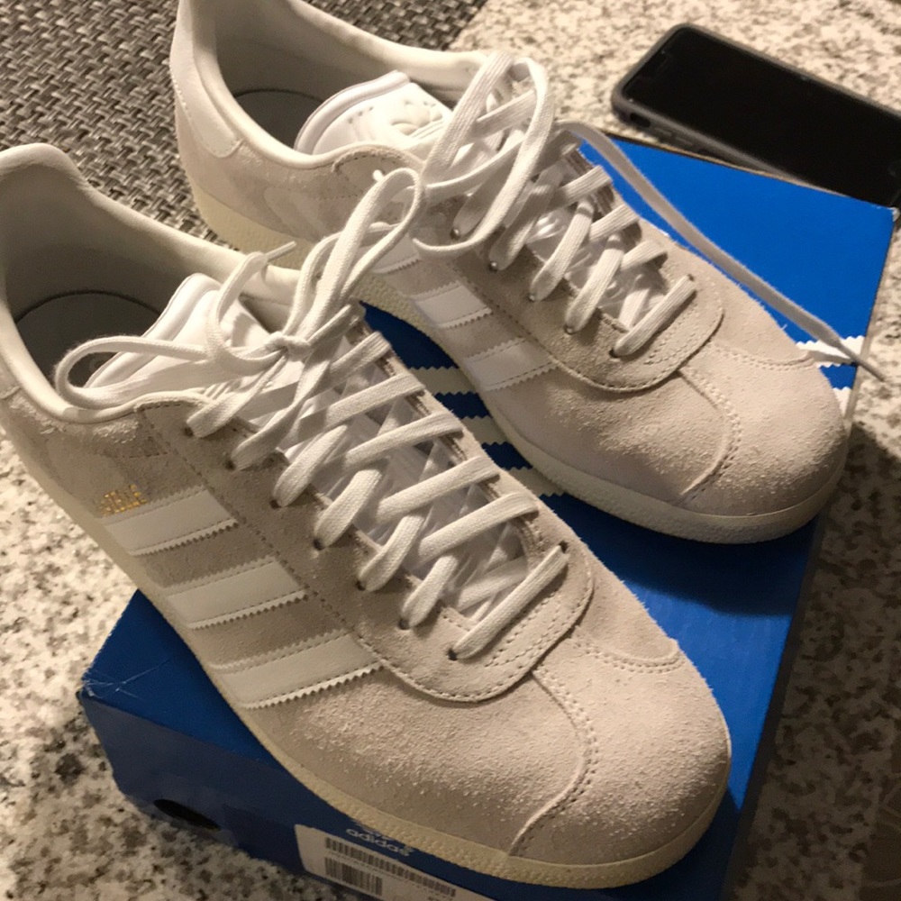 Adidas Gazelle sneakers